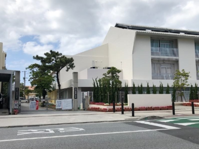 石嶺小学校